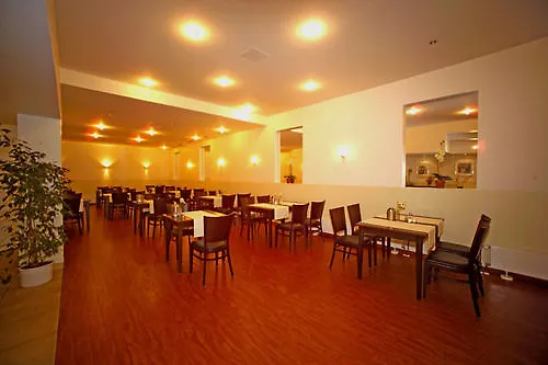 **  Hotel Mercedes/Centrum Гамбург Германия